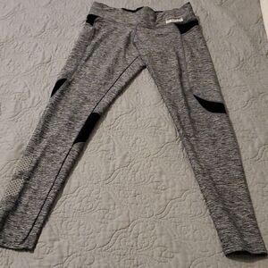 Victoria's Secret Ultimate Leggins Size Small